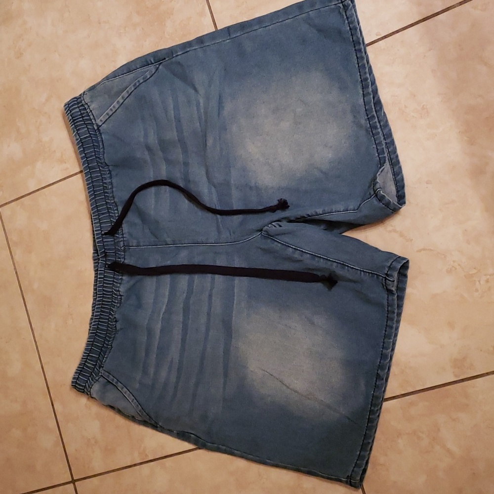 Men's jean shorts